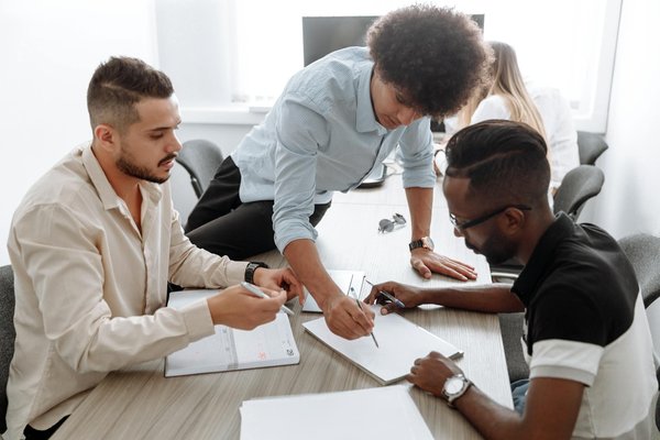 Découvrez la Logistique Humanitaire : Une Vision Innovante de la Gestion d'Entreprise